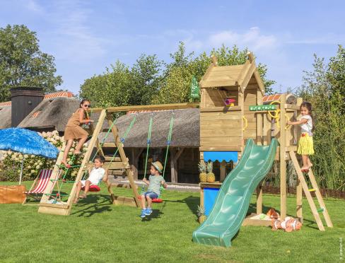 Jungle Resort | Stelzenhaus mit Schaukeln & Kletternetz